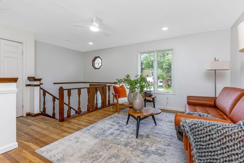 Tiny photo for 3747 Christie Road W, Columbus, OH 43207 (MLS # 225039585)
