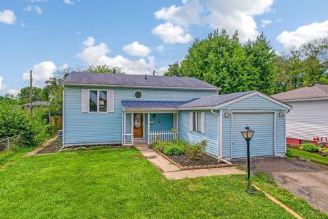 Photo of 3747 Christie Road W, Columbus, OH 43207 (MLS # 225039585)
