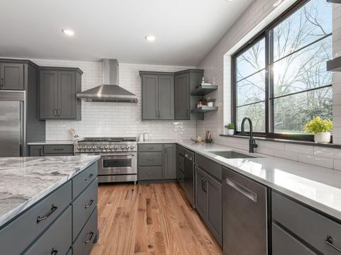 Tiny photo for 2731 Clifton Road, Columbus, OH 43221 (MLS # 226003183)