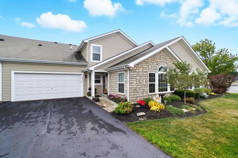 Photo of 1636 Chestnut Farms Loop 12 #12, Grove City, OH 43123 (MLS # 225038993)