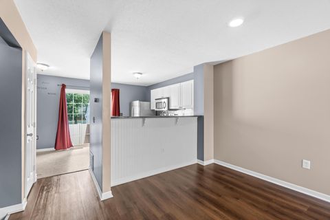 Tiny photo for 7274 Colonial Affair Drive 11 #11, New Albany, OH 43054 (MLS # 226016625)