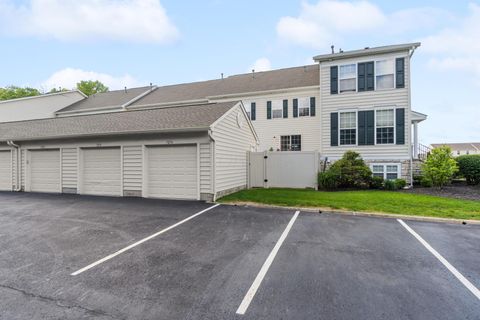 Tiny photo for 7274 Colonial Affair Drive 11 #11, New Albany, OH 43054 (MLS # 226016625)