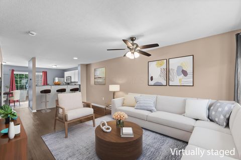 Tiny photo for 7274 Colonial Affair Drive 11 #11, New Albany, OH 43054 (MLS # 226016625)