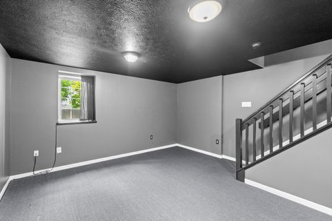 Tiny photo for 7274 Colonial Affair Drive 11 #11, New Albany, OH 43054 (MLS # 226016625)