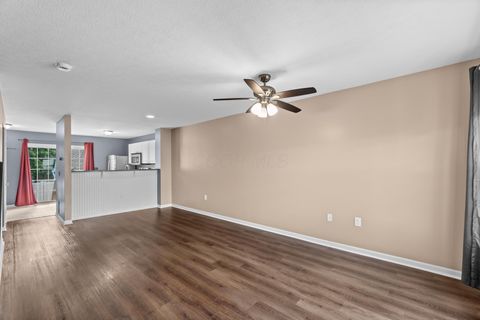 Tiny photo for 7274 Colonial Affair Drive 11 #11, New Albany, OH 43054 (MLS # 226016625)