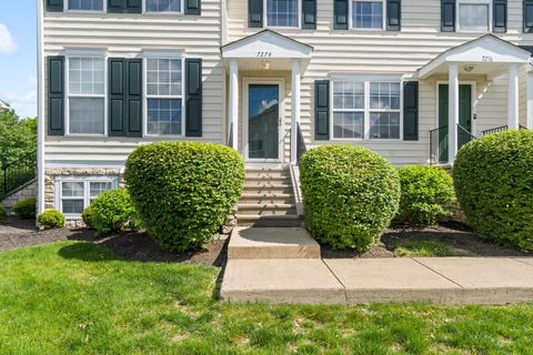 Tiny photo for 7274 Colonial Affair Drive 11 #11, New Albany, OH 43054 (MLS # 226016625)