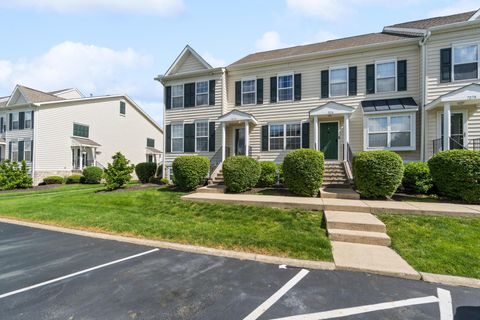 Tiny photo for 7274 Colonial Affair Drive 11 #11, New Albany, OH 43054 (MLS # 226016625)