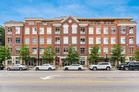 Photo of 845 N High Street 404 #404, Columbus, OH 43215 (MLS # 225014408)