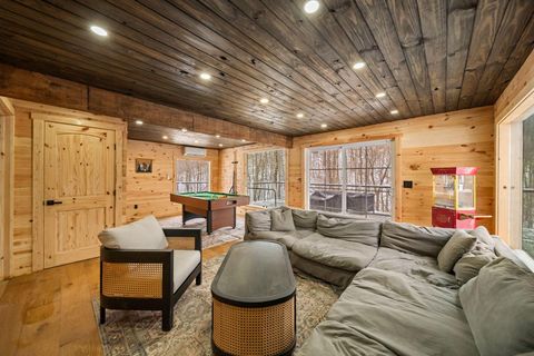 Tiny photo for 57488 Walnut Grove Road, McArthur, OH 45651 (MLS # 226003516)