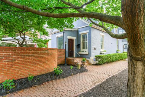 Tiny photo for 33 E Frankfort Street, Columbus, OH 43206 (MLS # 225045476)