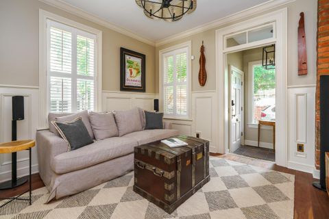 Tiny photo for 33 E Frankfort Street, Columbus, OH 43206 (MLS # 225045476)