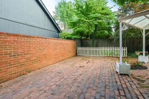 Tiny photo for 33 E Frankfort Street, Columbus, OH 43206 (MLS # 225045476)