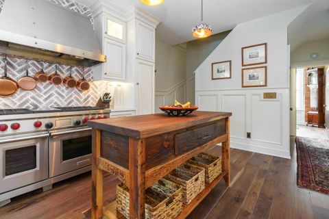 Tiny photo for 33 E Frankfort Street, Columbus, OH 43206 (MLS # 225045476)