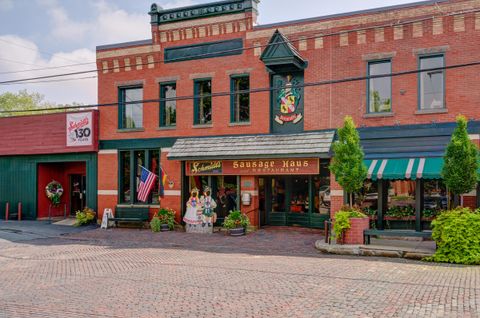 Tiny photo for 33 E Frankfort Street, Columbus, OH 43206 (MLS # 225045476)