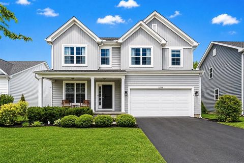 Photo of 2759 W Newbern Drive W, Blacklick, OH 43004 (MLS # 226015509)