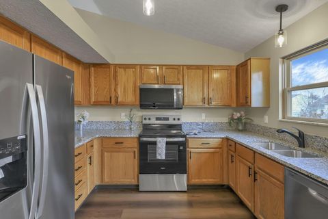 Tiny photo for 554 Garden Drive, Marysville, OH 43040 (MLS # 225046110)