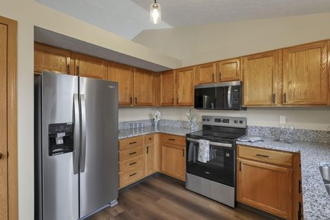 Tiny photo for 554 Garden Drive, Marysville, OH 43040 (MLS # 225046110)