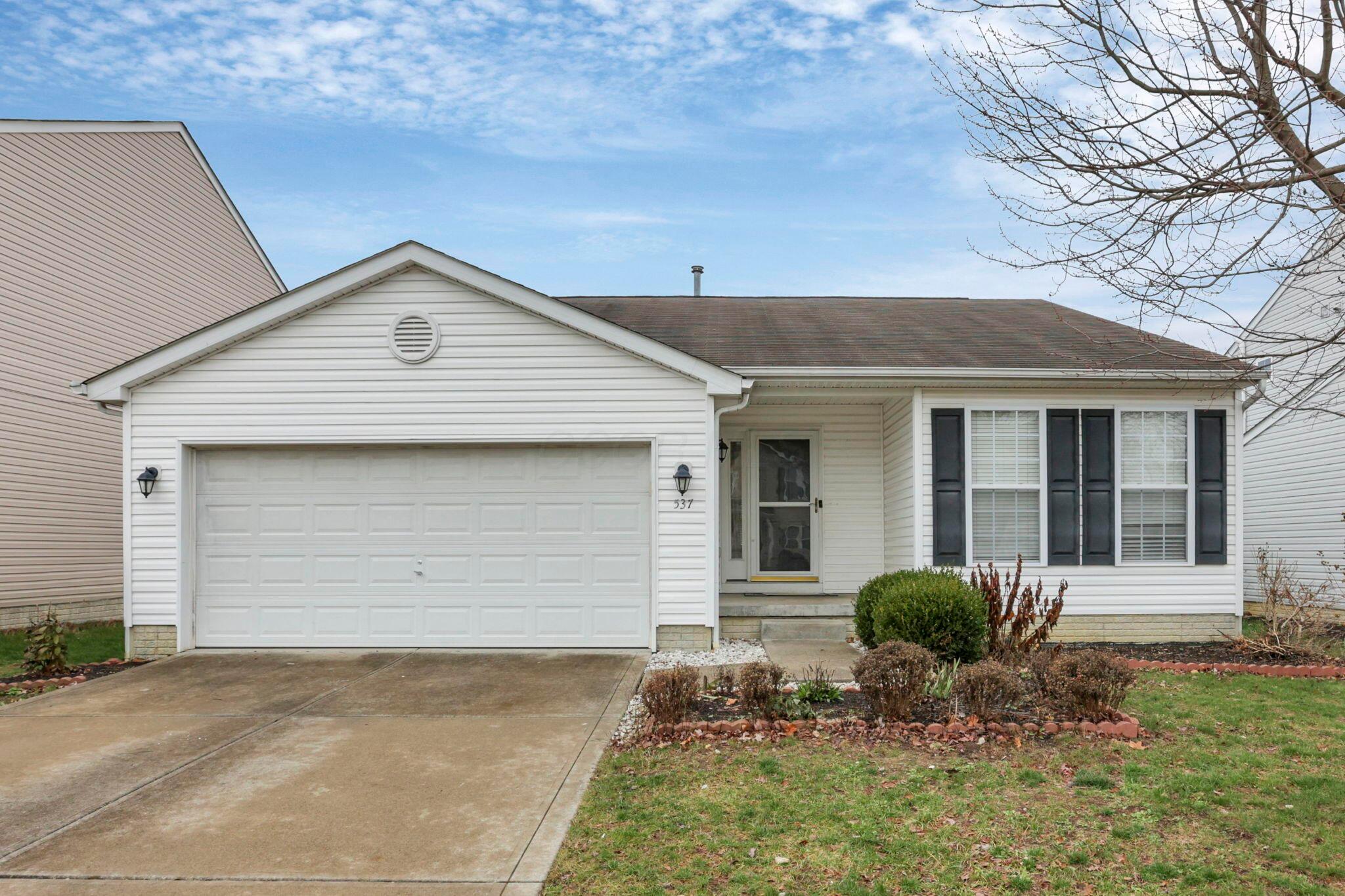 537 Stone Shadow Drive, Blacklick, Ohio image 1
