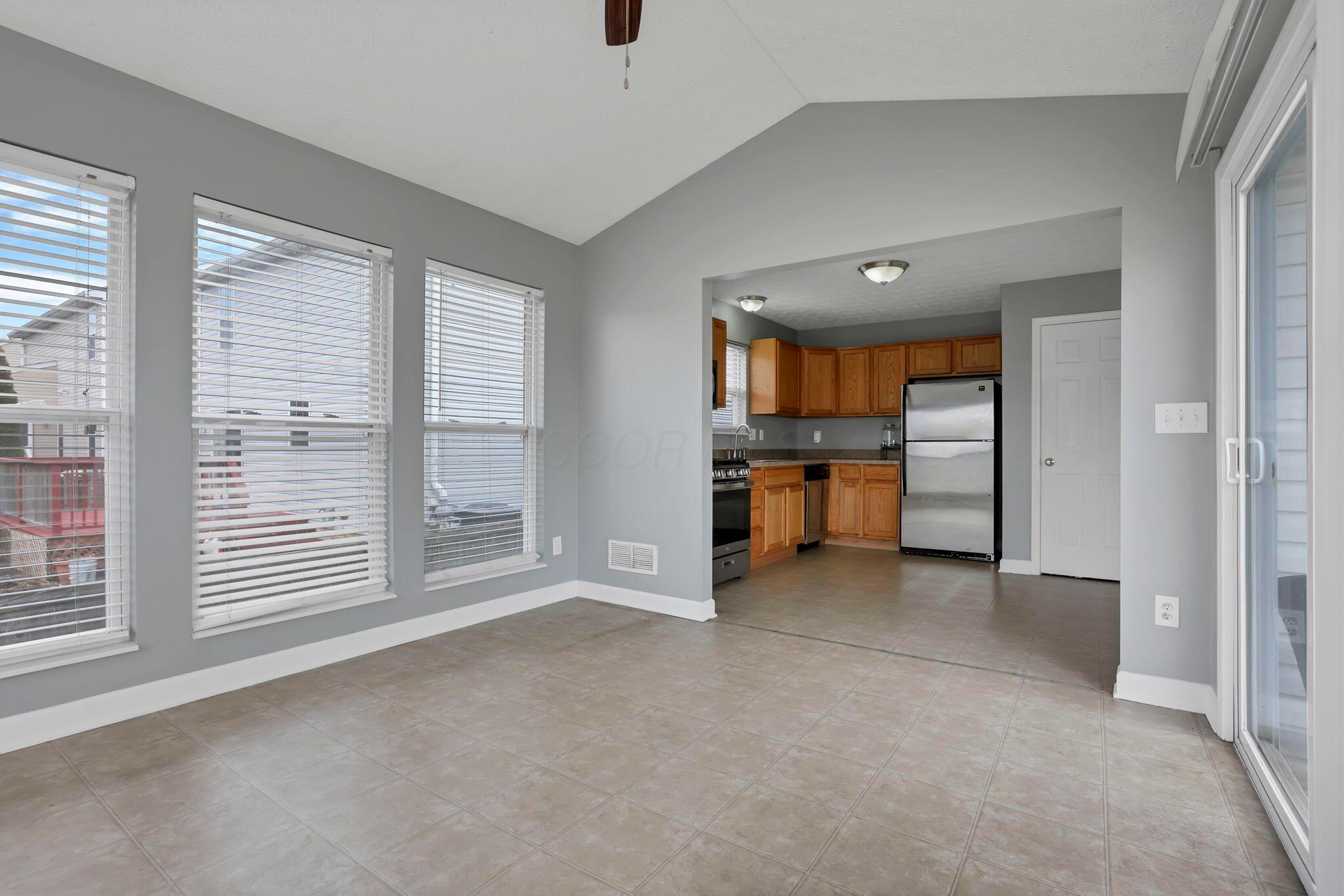 537 Stone Shadow Drive, Blacklick, Ohio image 21