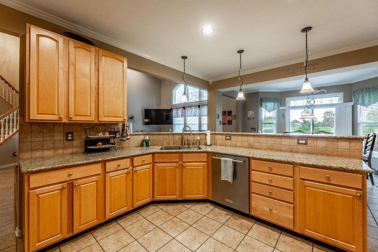 8181 Trail Lake Drive, Powell, Ohio image 18
