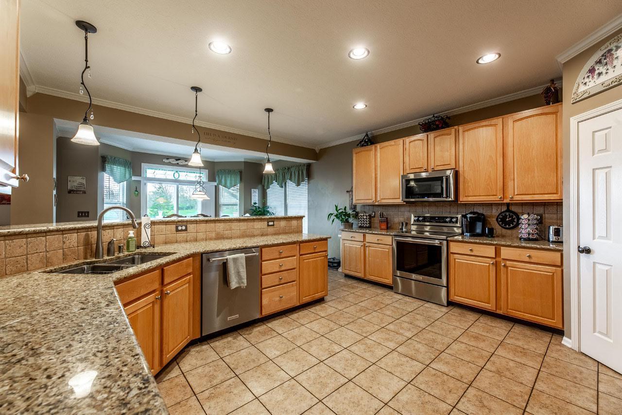 8181 Trail Lake Drive, Powell, Ohio image 16