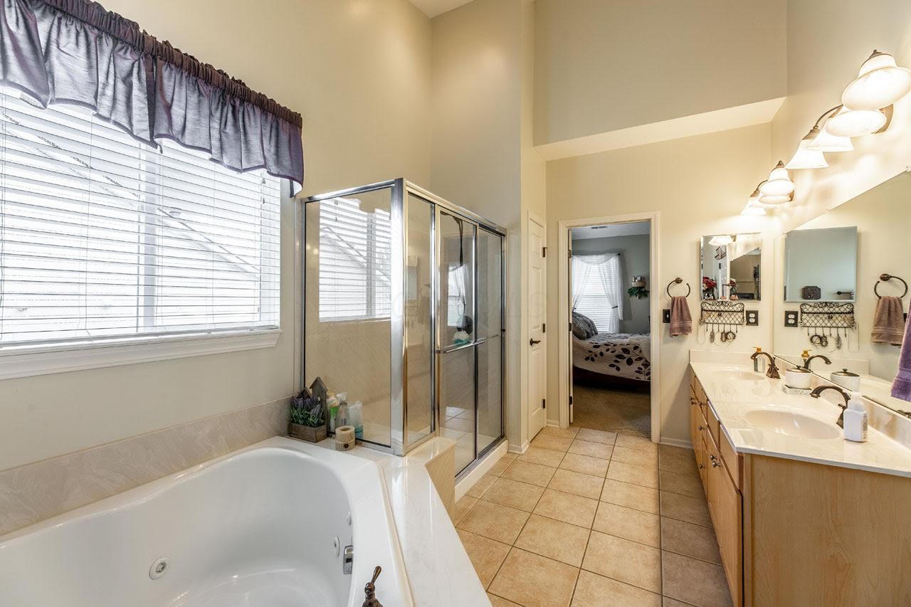 8181 Trail Lake Drive, Powell, Ohio image 30