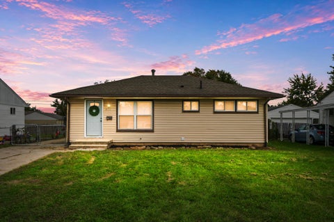 Photo of 814 Josephine Avenue, Columbus, OH 43204 (MLS # 226037418)