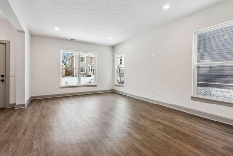 Tiny photo for 910 Ellsworth Avenue, Columbus, OH 43206 (MLS # 226002715)