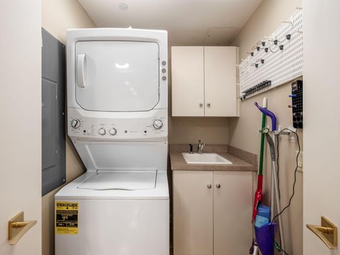 Tiny photo for 1 Miranova Place 730 #730, Columbus, OH 43215 (MLS # 226007035)