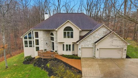 Photo of 3632 Woodstone Drive, Lewis Center, OH 43035 (MLS # 226001545)