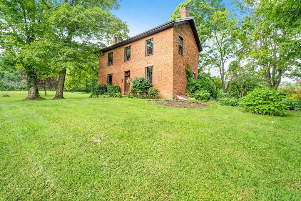 Photo for 2641 Cambria Mill Road, Granville, OH 43023 (MLS # 223027268)