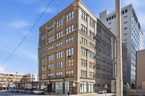 Photo of 110 N 3rd 601 #601, Columbus, OH 43215 (MLS # 226011646)