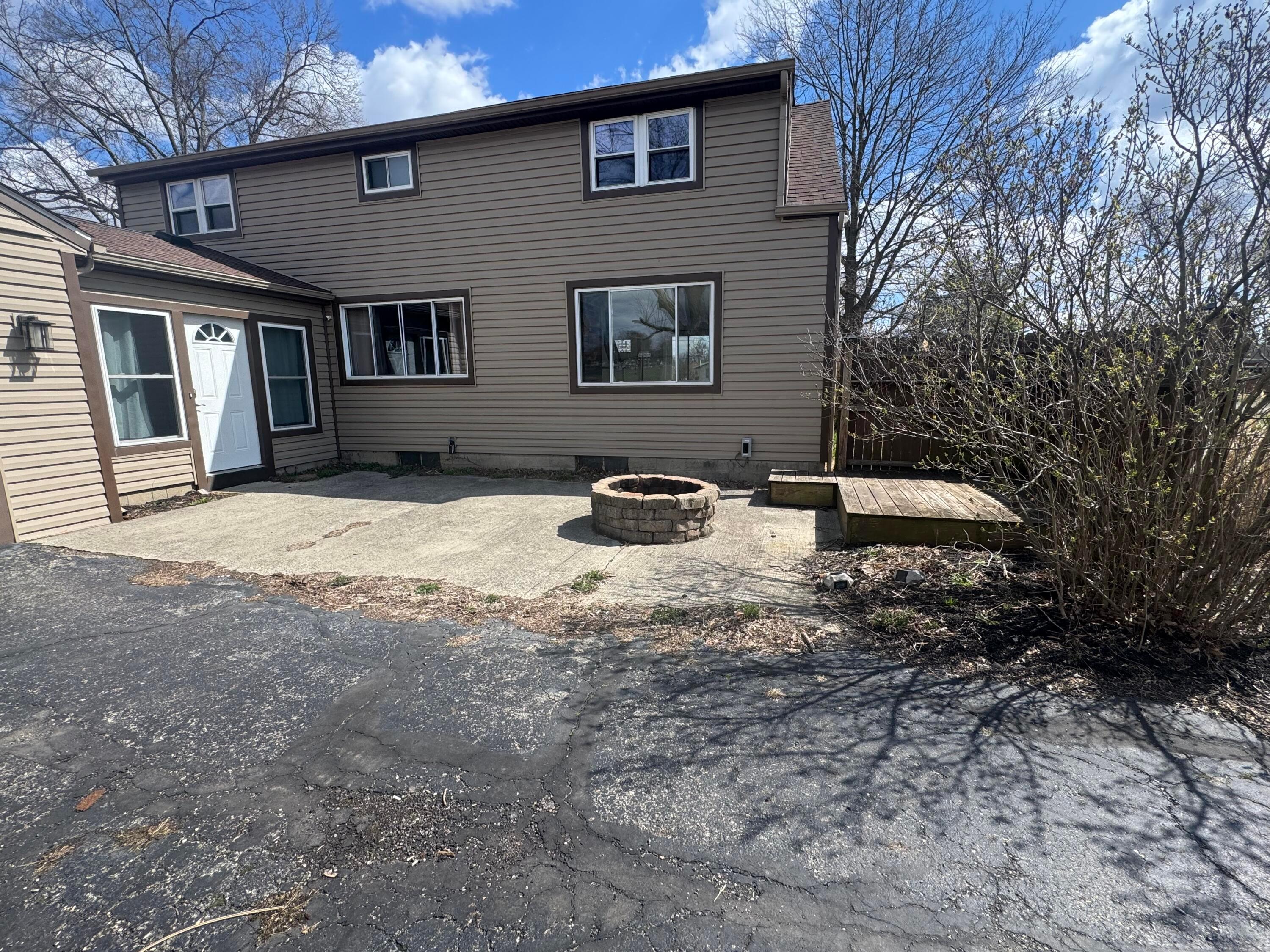 405 Sherwood Drive, Newark, Ohio image 4
