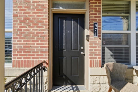 Tiny photo for 971 Ingleside Avenue 109 #109, Columbus, OH 43215 (MLS # 226040323)