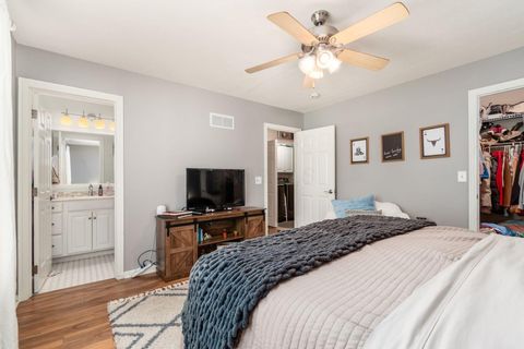 Tiny photo for 54 Park Street, Sunbury, OH 43074 (MLS # 226022458)