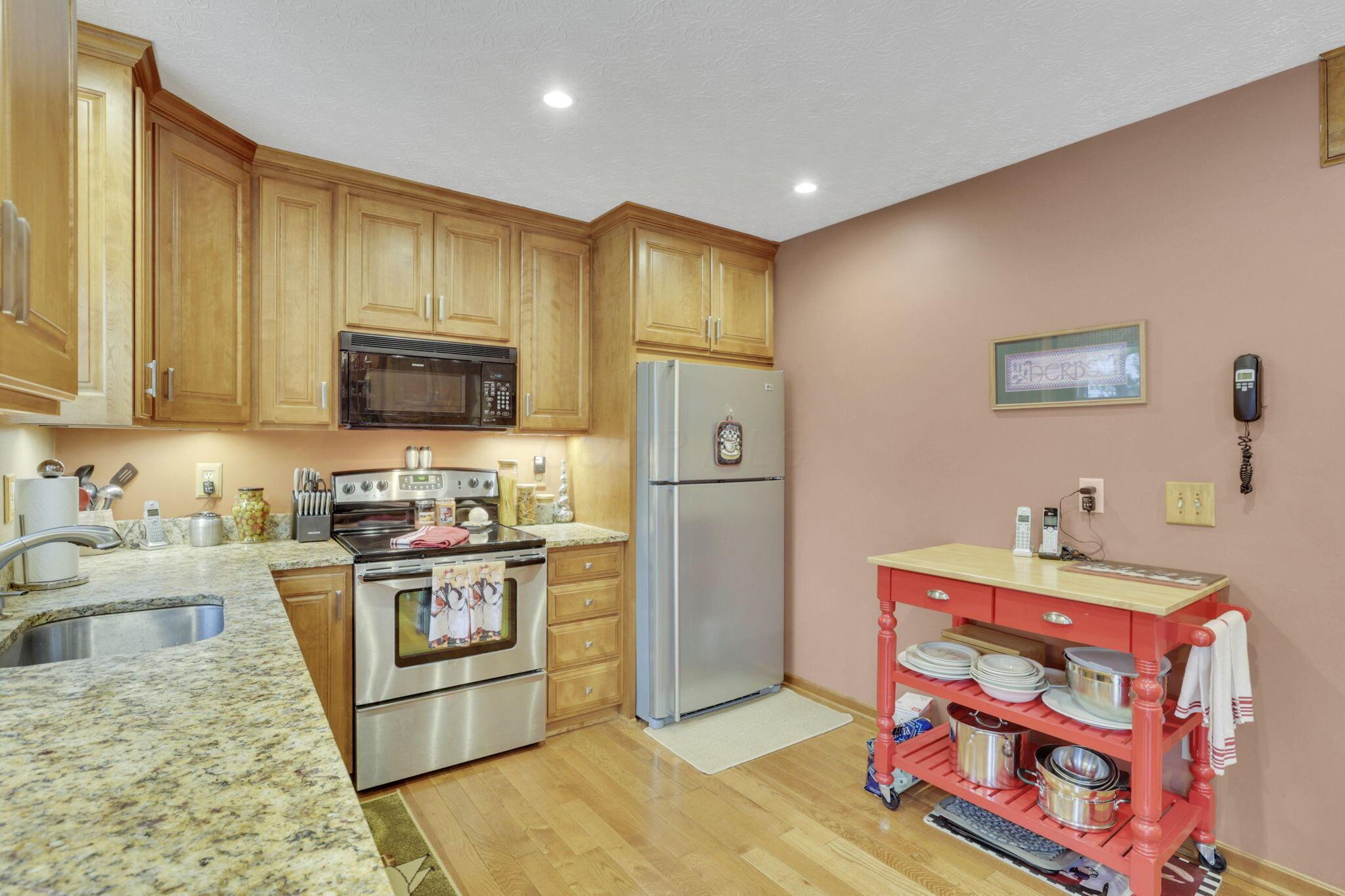 3848 Oakbridge Lane #23-3, Dublin, Ohio image 15