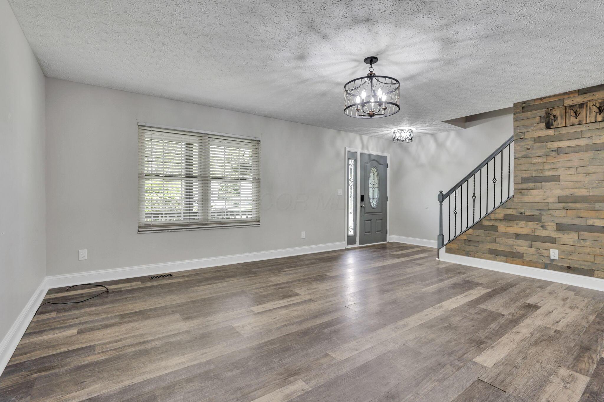1137 Hoover Lake Court, Westerville, Ohio image 9