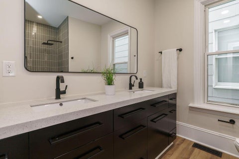 Tiny photo for 348 E Morrill Avenue, Columbus, OH 43207 (MLS # 226033883)