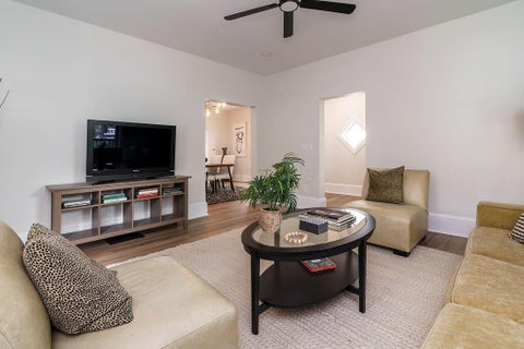 Tiny photo for 348 E Morrill Avenue, Columbus, OH 43207 (MLS # 226033883)