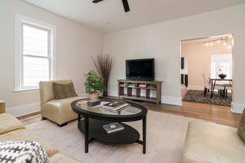 Tiny photo for 348 E Morrill Avenue, Columbus, OH 43207 (MLS # 226033883)
