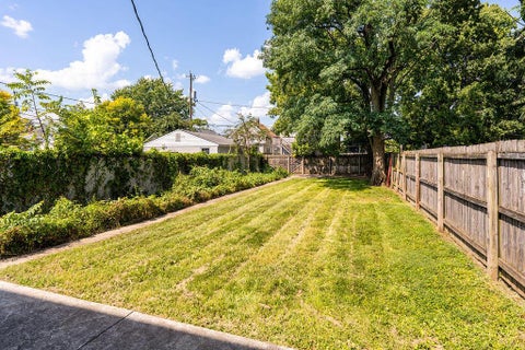 Tiny photo for 348 E Morrill Avenue, Columbus, OH 43207 (MLS # 226033883)