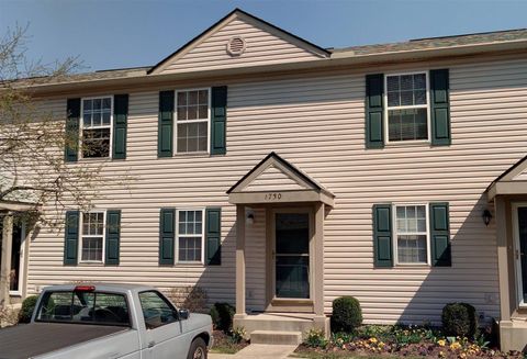 Photo of 1730 Ridgebury Drive 139D #139D, Hilliard, OH 43026 (MLS # 226008525)
