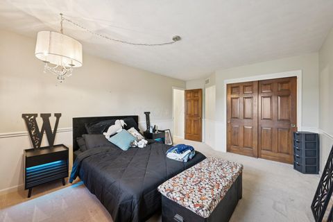 Tiny photo for 410 Six Pence Circle, Westerville, OH 43081 (MLS # 225045507)