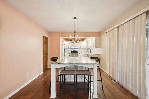 Tiny photo for 410 Six Pence Circle, Westerville, OH 43081 (MLS # 225045507)