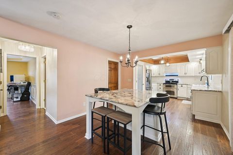 Tiny photo for 410 Six Pence Circle, Westerville, OH 43081 (MLS # 225045507)