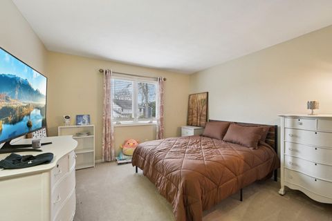 Tiny photo for 410 Six Pence Circle, Westerville, OH 43081 (MLS # 225045507)
