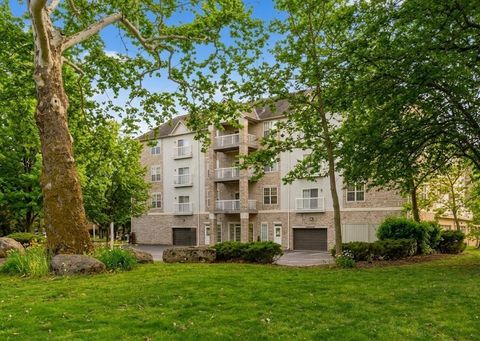 Photo of 2245 Riverside Drive 412 #412, Columbus, OH 43221 (MLS # 226020436)