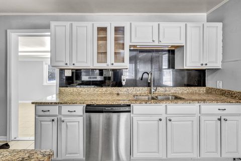 Tiny photo for 845 Exeter Road, Columbus, OH 43213 (MLS # 226003095)