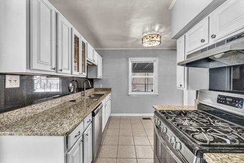 Tiny photo for 845 Exeter Road, Columbus, OH 43213 (MLS # 226003095)