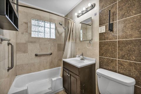 Tiny photo for 845 Exeter Road, Columbus, OH 43213 (MLS # 226003095)